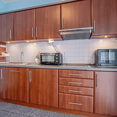 21 By Interhome