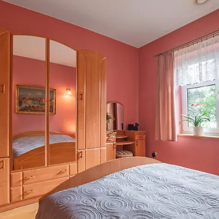 21 By Interhome Apartmán *